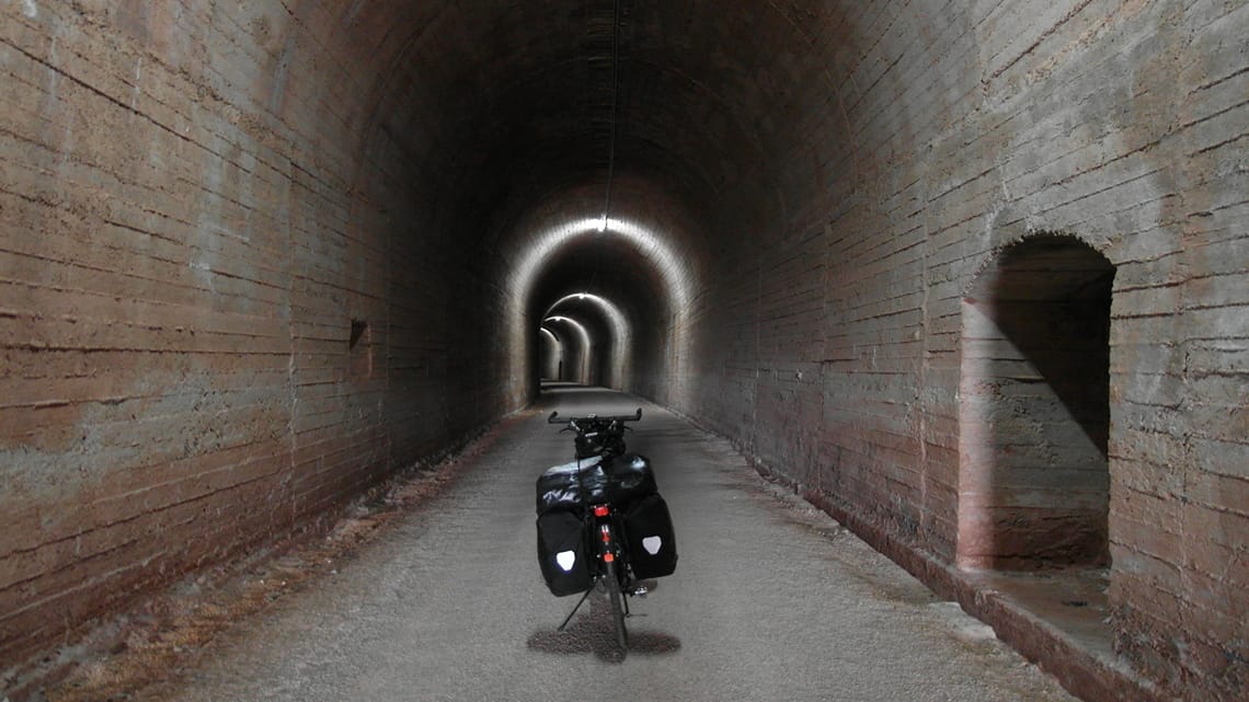 Vía Verde tunnel